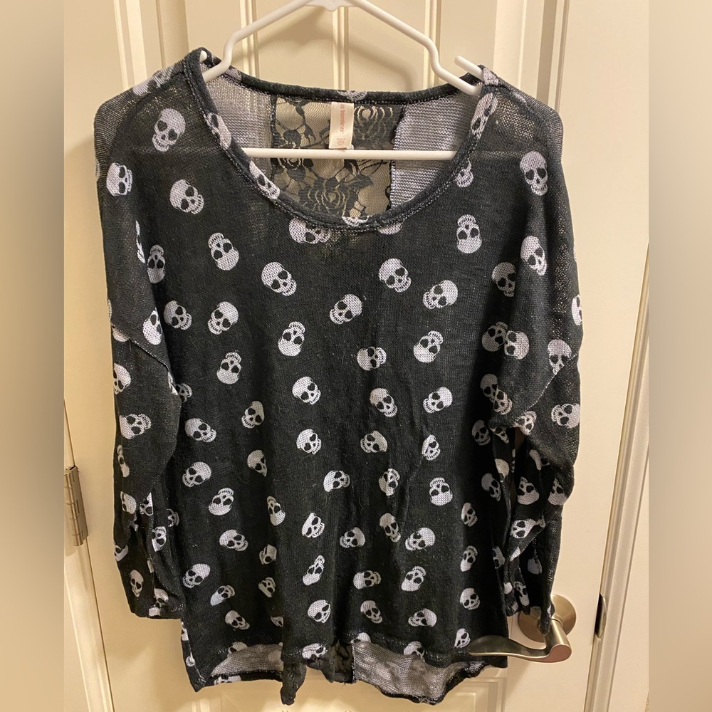 No Boundaries Top  XL Skull Black Lace Top 3/4 Sleeve